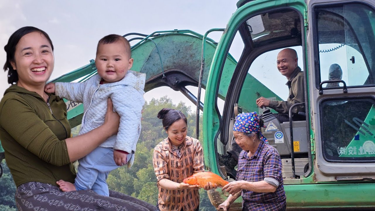 Phan Chieu's family: farm renovation, fish harvesting, and a trip to Phan's local market.