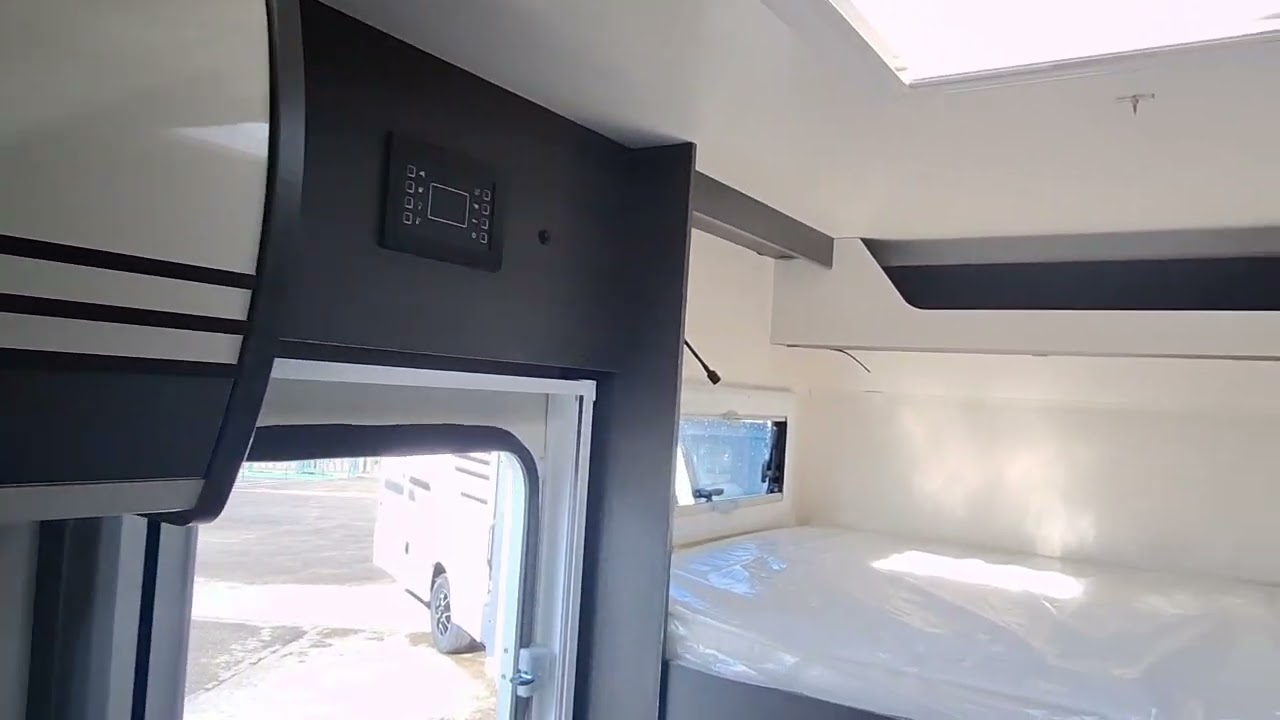 Presentation camping car familiale profilé Roller Team Kronos 274 TL neuf 2025