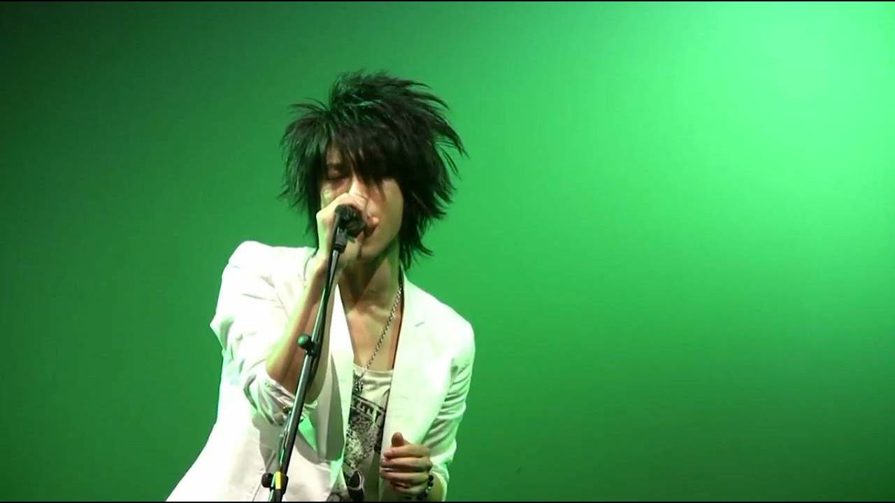 HITT - Please stay with me