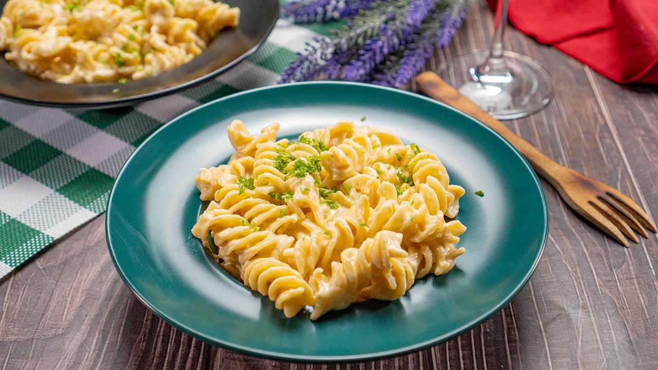 Thick And Creamy FOUR CHEESE ROTINI | Recipes.net
