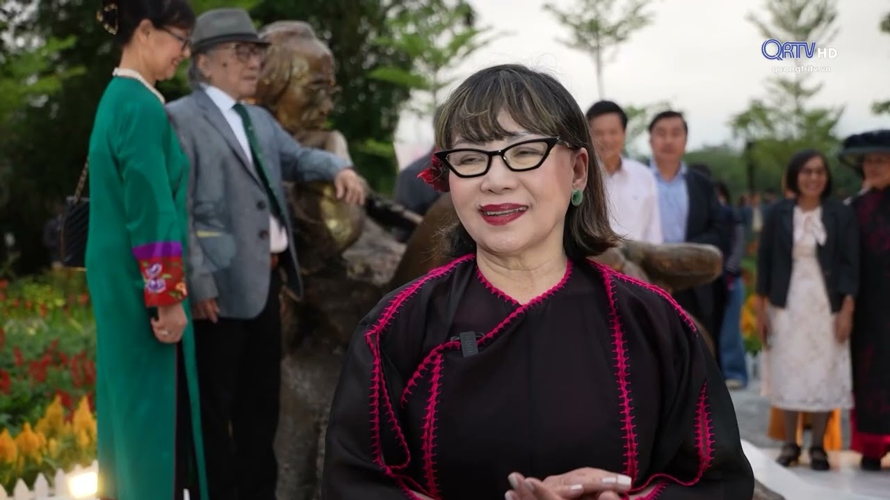 Khánh thành tượng Nhạc sĩ Trịnh Công Sơn bên bờ sông Hương - Truyền Hình Quảng Trị