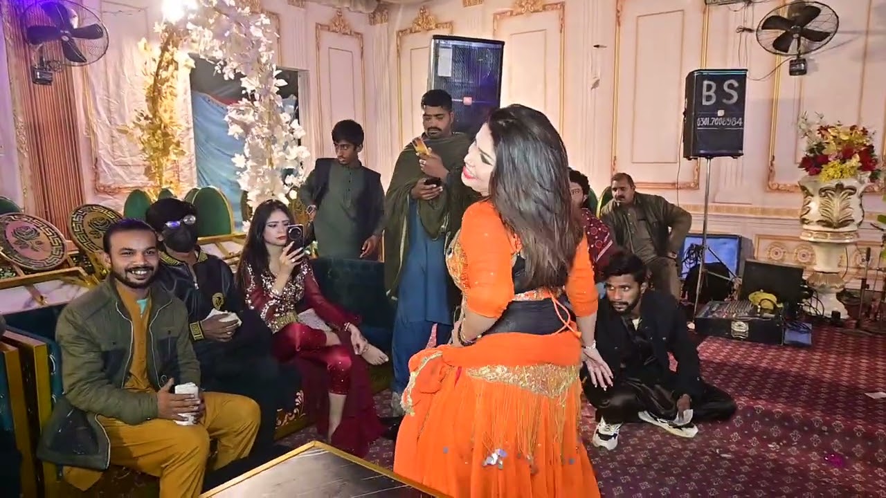 HUSSAN TERI KAMZORI NOTE MERI KAMZORI