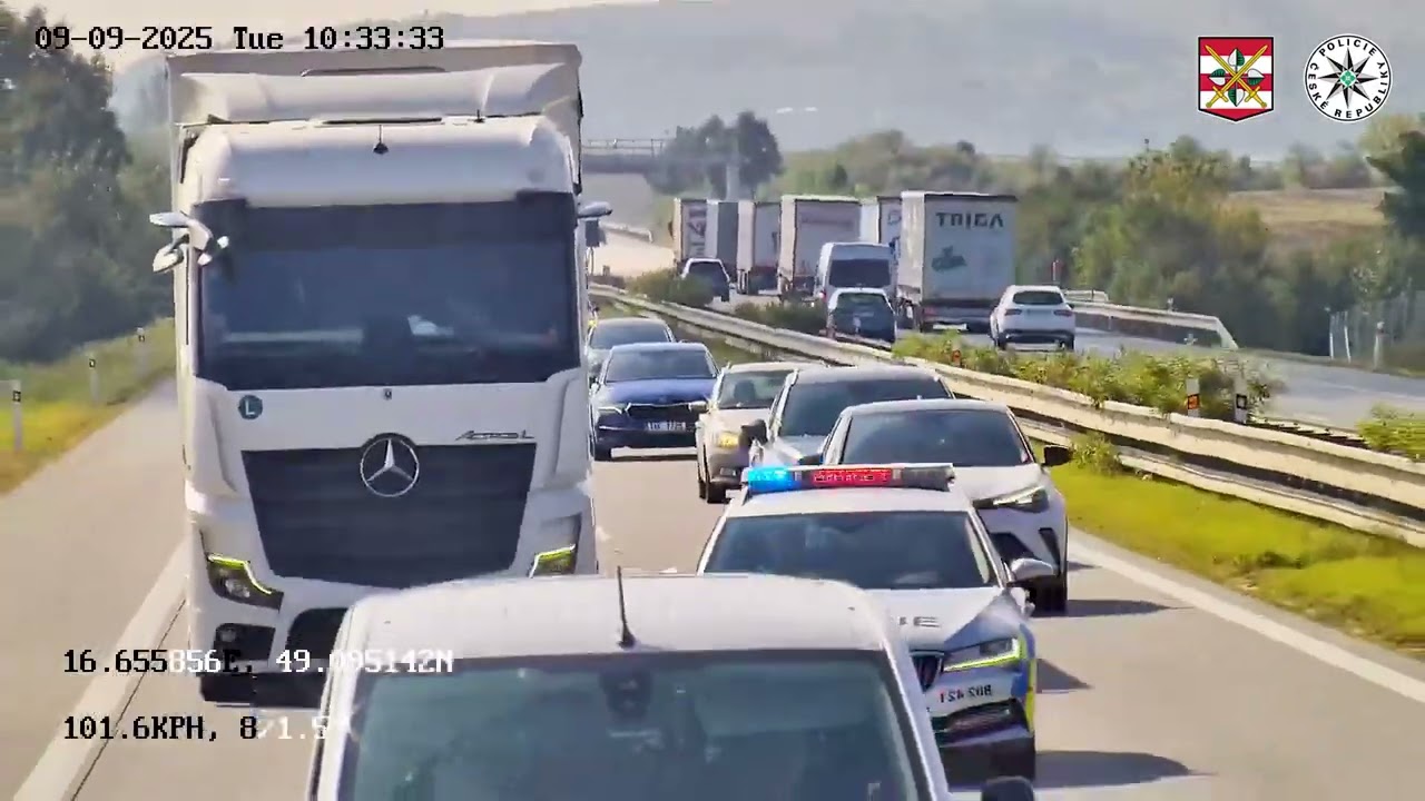 MONITORUJÍCÍ DODÁVKA OPĚT POMÁHALA POLICISTŮM PŘI DOPRAVNÍ AKCI