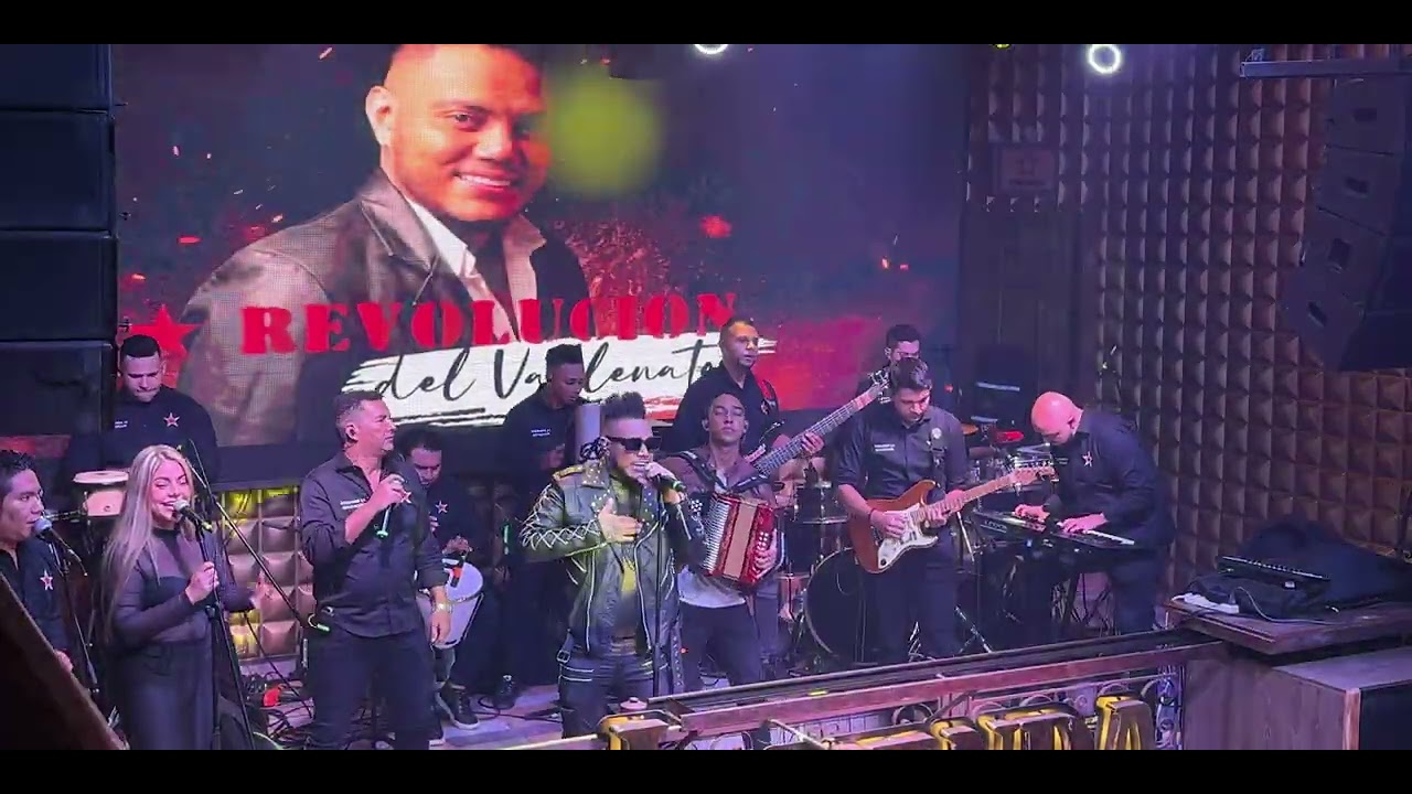 La Revolución Del Vallenato - Mosaico Del Recuerdo #2 Live || Francisco El Hombre ||