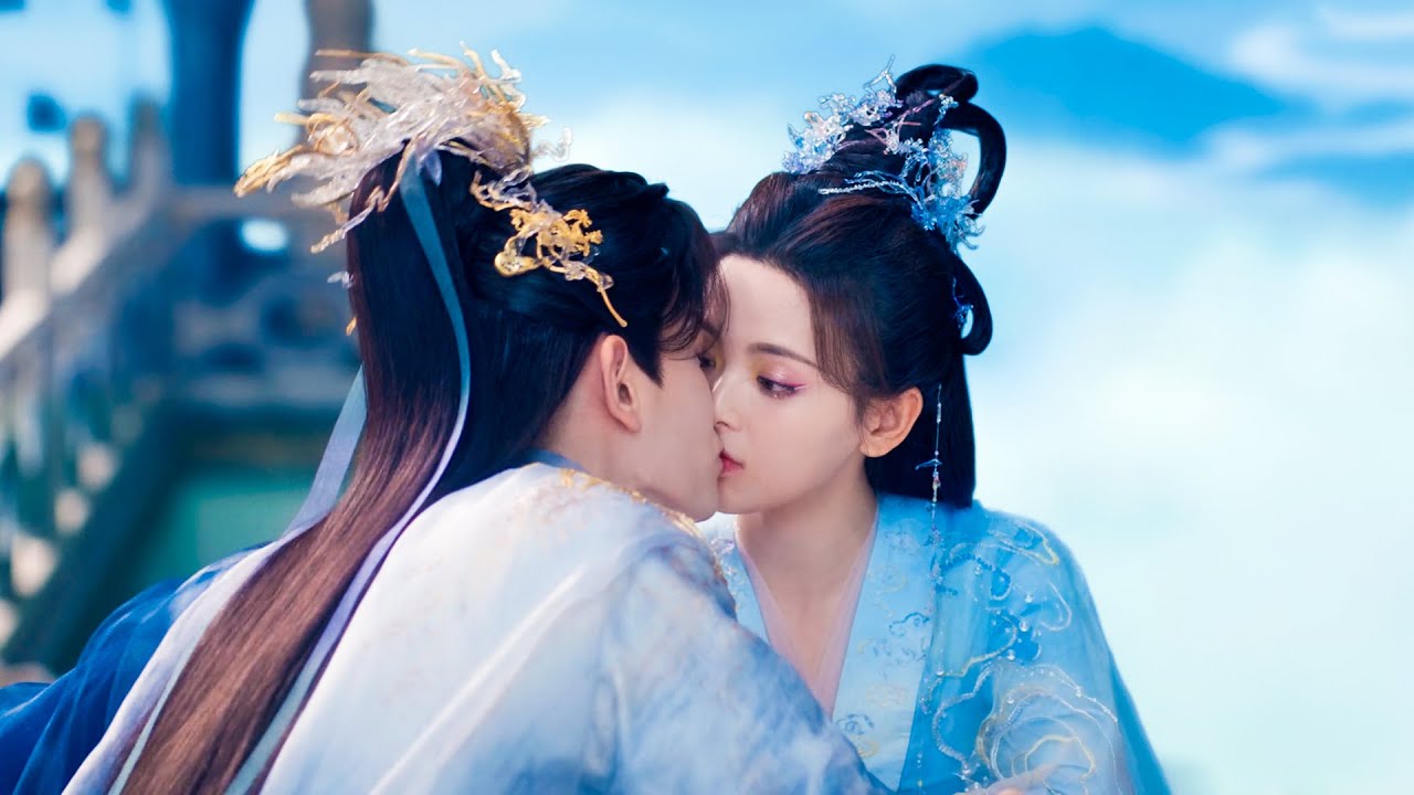 霸道仙君突然強吻灰姑娘，撩得她心跳加快，紅着臉逃走！#七時吉祥 #楊超越 💖#丁禹兮