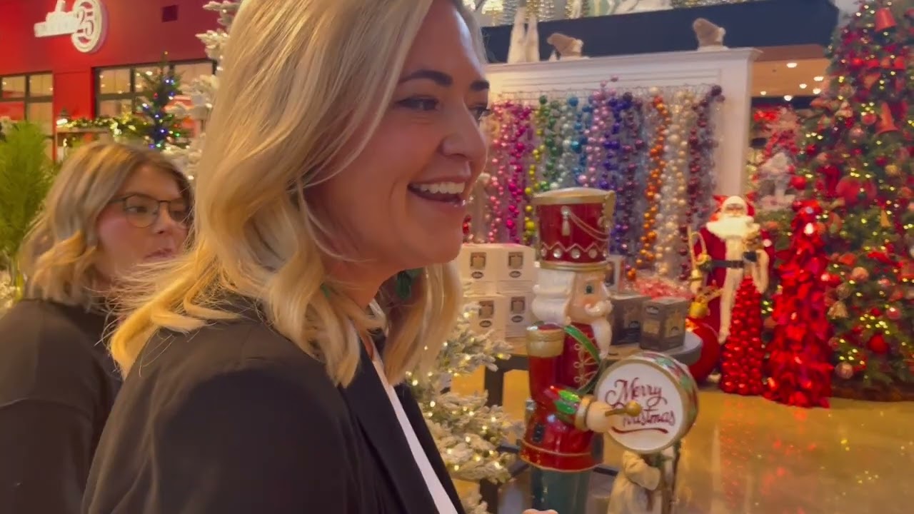 Madisonville Christmas Company - An exclusive and detailed look inside