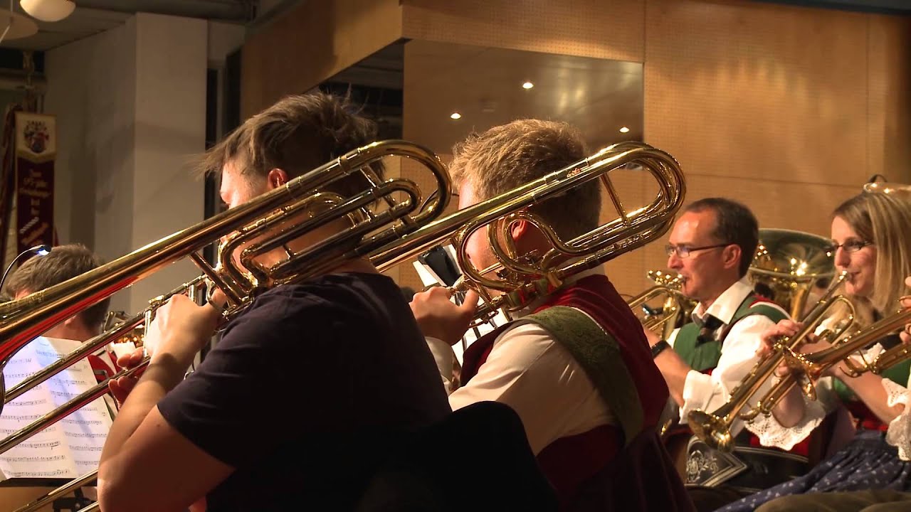 13 Mit vollen Segeln - Musikkapelle Völs