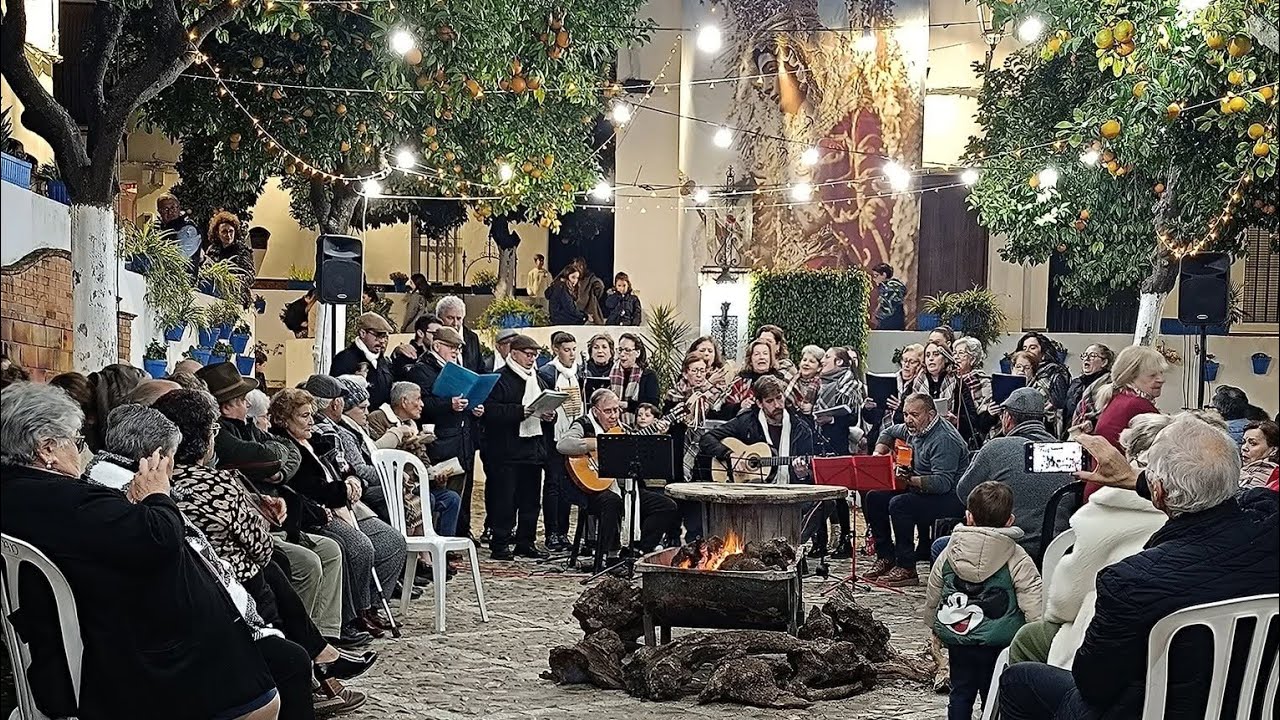 Villancicos del Coro de Campanilleros de la Soledad de Hinojos en la IX Zambomba Soledaera. 13/12/25