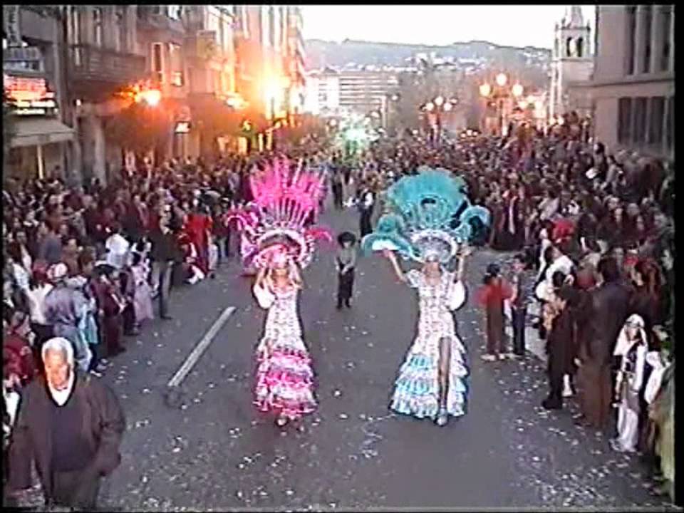 Comparsa Estrelas Da Noite 2009.wmv