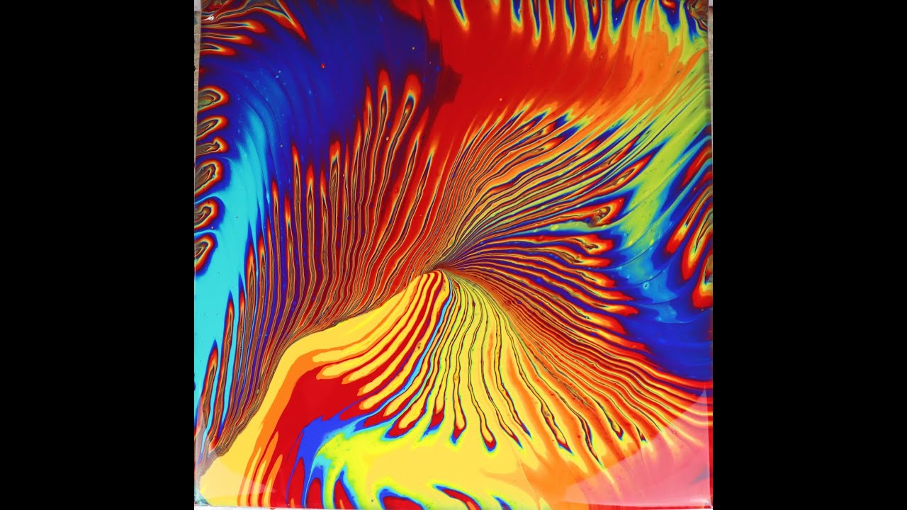 (392)pouring in a circle 40x40cm