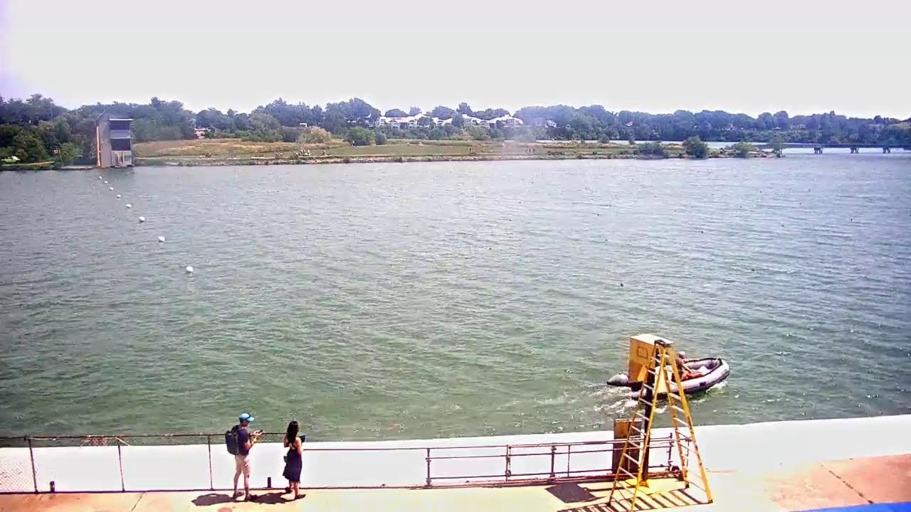 Henley Island Live Stream