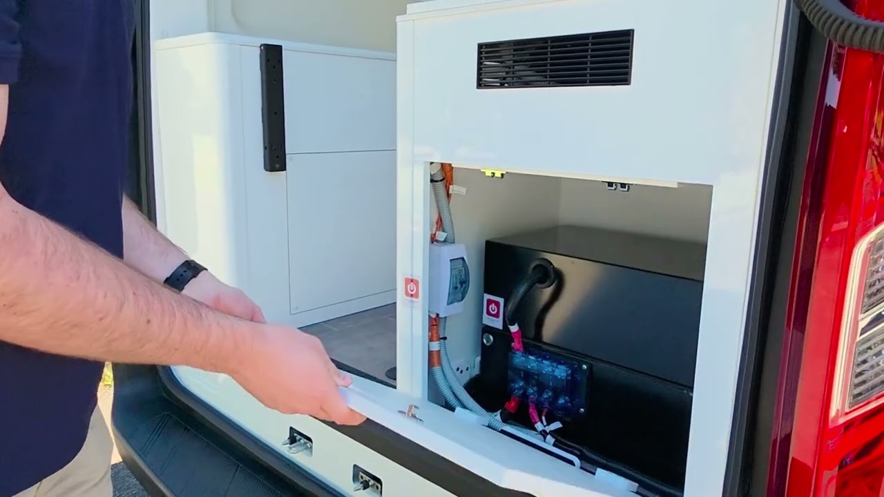 Powering Up Your Electrical System ｜ LDV Deliver 9 Campervan