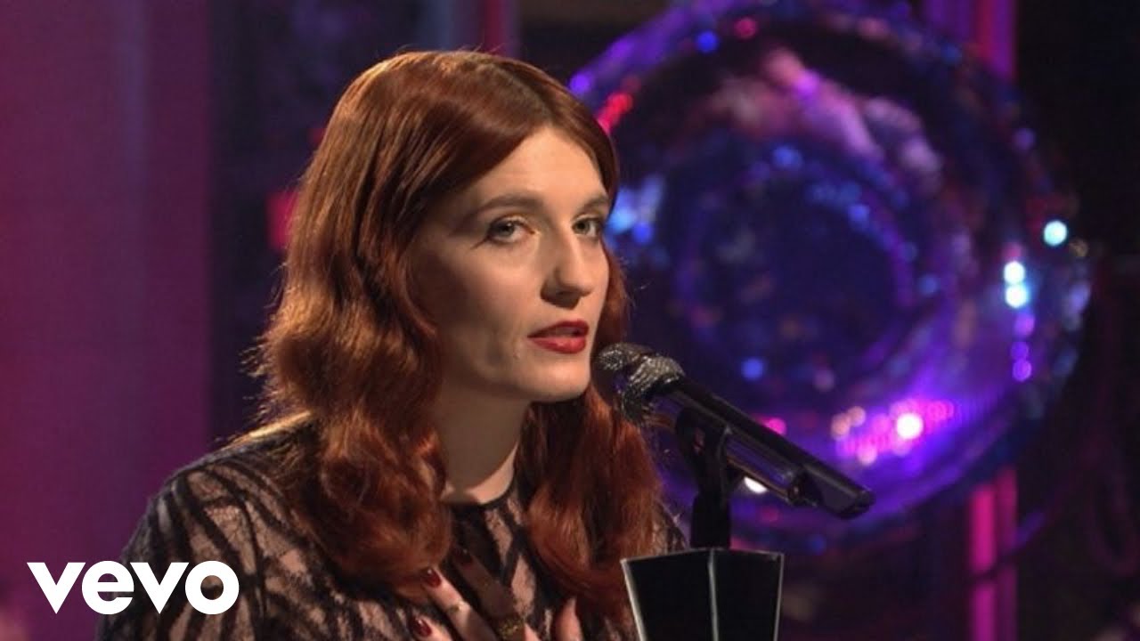 Florence + The Machine - No Light, No Light (Live on SNL)