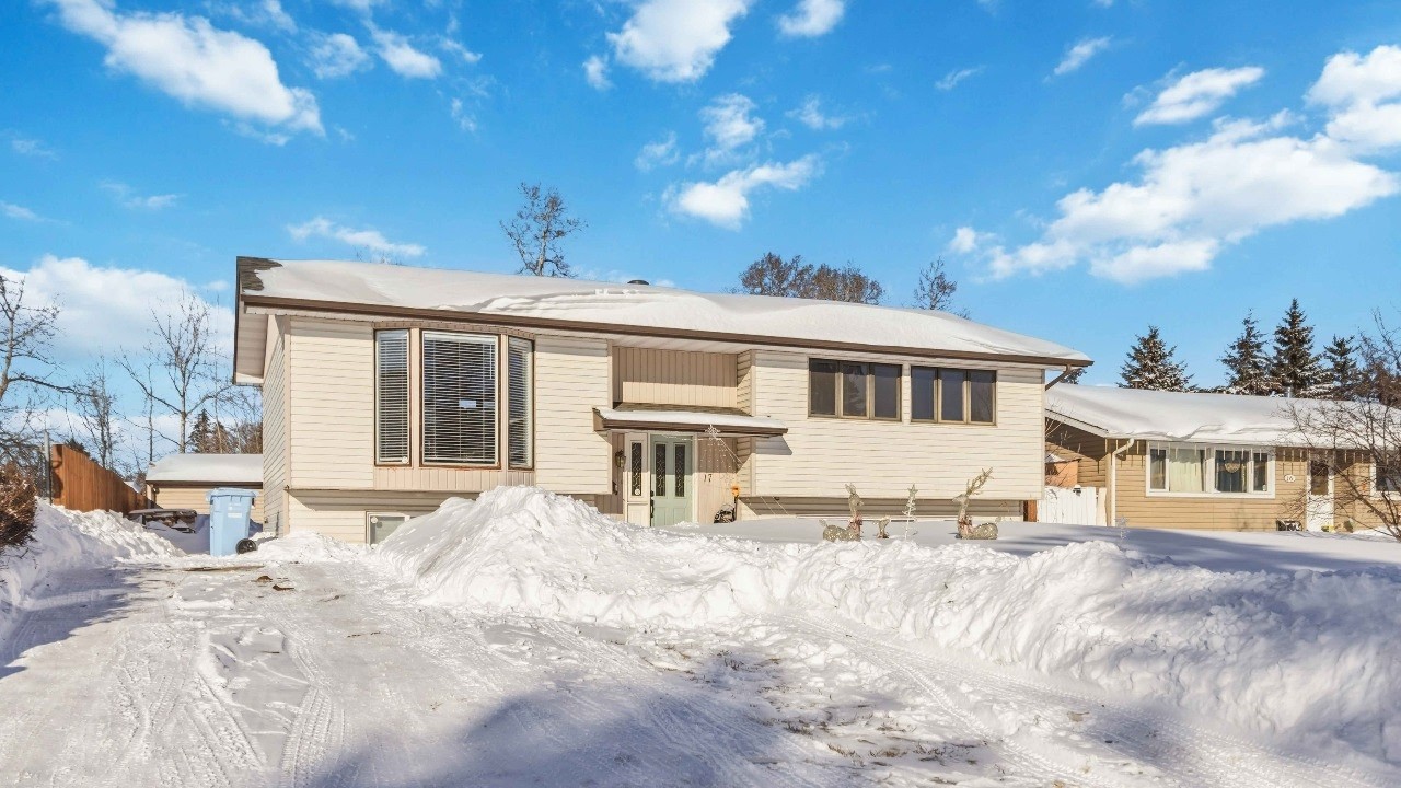 17 Clark Crescent, Fort McMurray, AB
