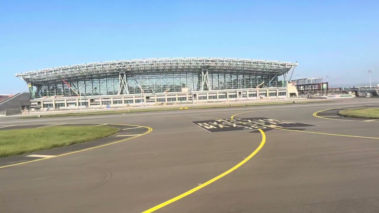 桃園機場第三航廈 Terminal 3 of Taoyuan International Airport (TPE)