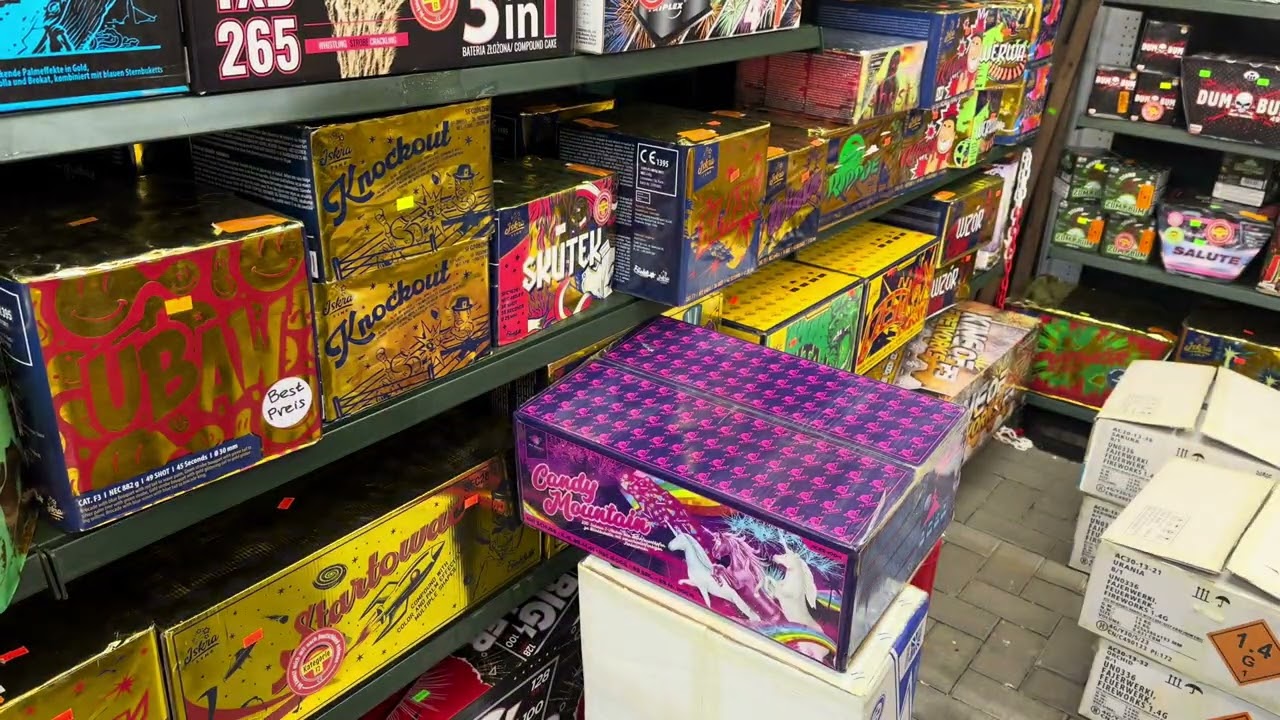 700 Kilo Feuerwerk 😱NEUE Raketen mit pfeifen, ZOM BUM Polenböller, und viele andere Feuerwerke
