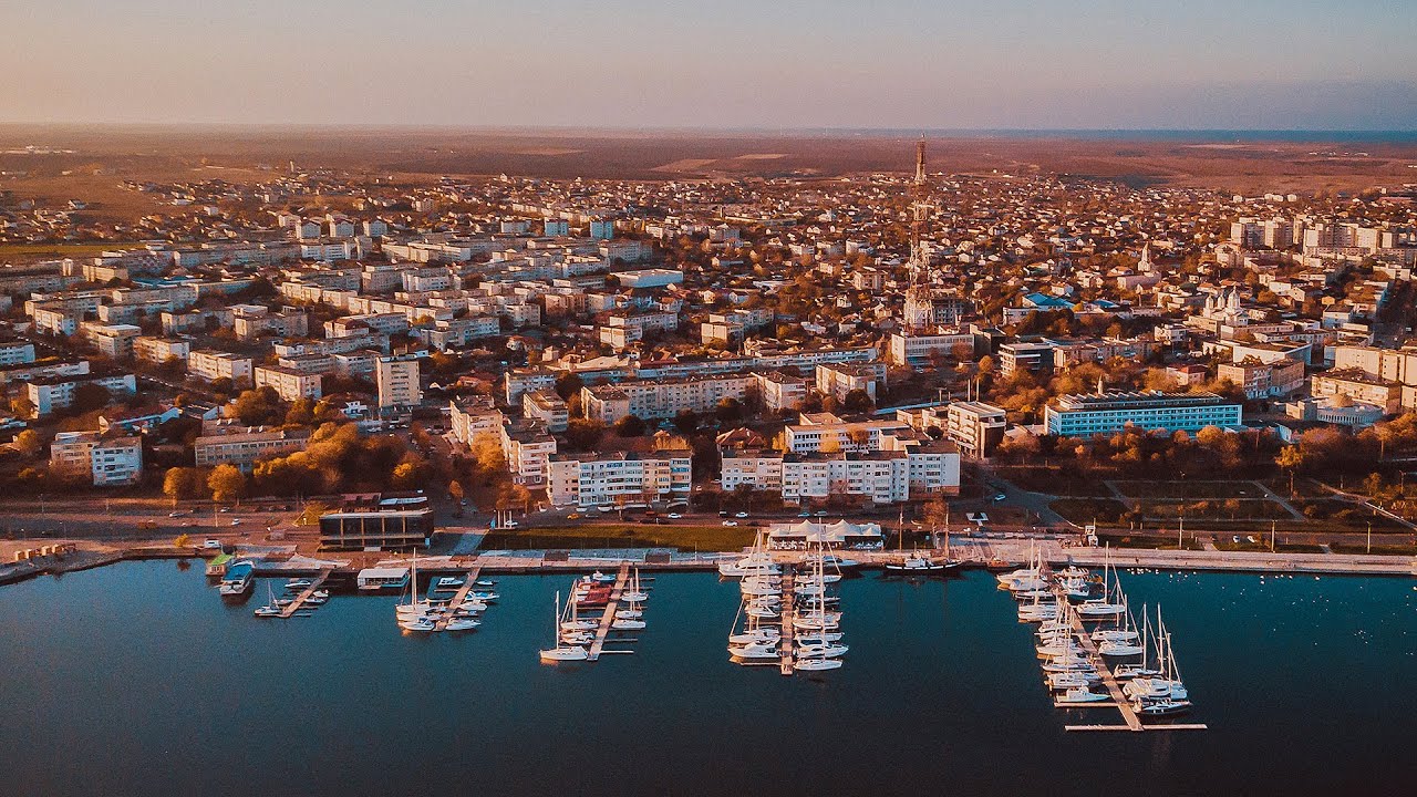 FLYING OVER MANGALIA : short relaxing  4K drone film ( DJI MAVIC AIR )