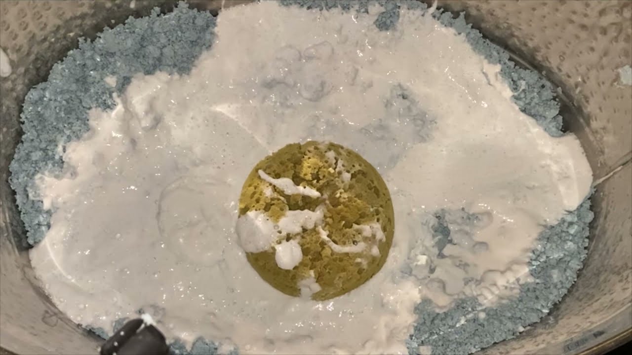 ASMR - Crushing a big slab of Comet ; ODDLY SATISFYING