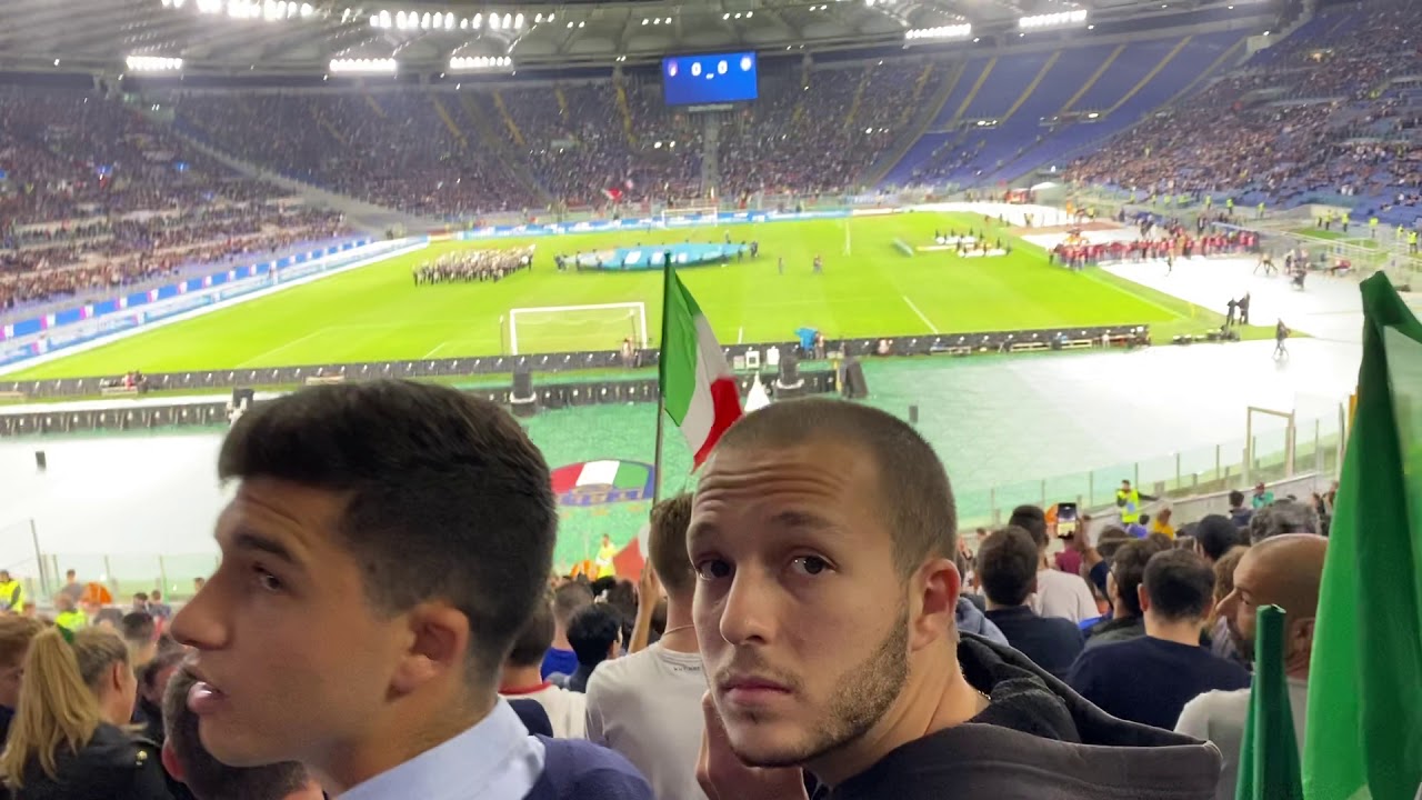 Italia-Grecia 2-0 curva nord Inni nazionali, annuncio squadre e ingresso in campo 12.10.19