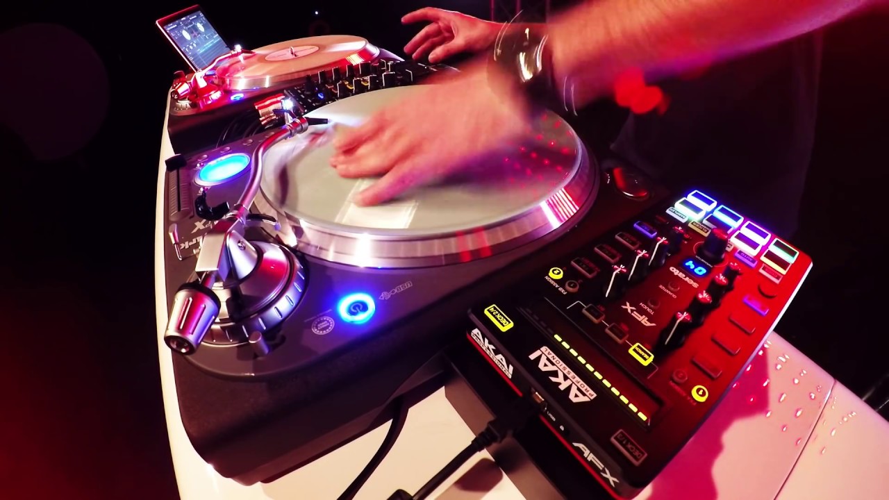 2x DMC Champ DJ FLY Akai AMX AFX Routine