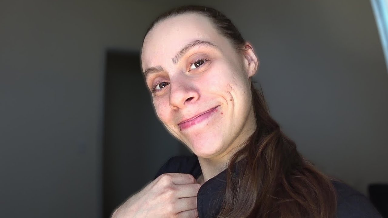 BEATRIZ N&Atilde;O TRABALHA