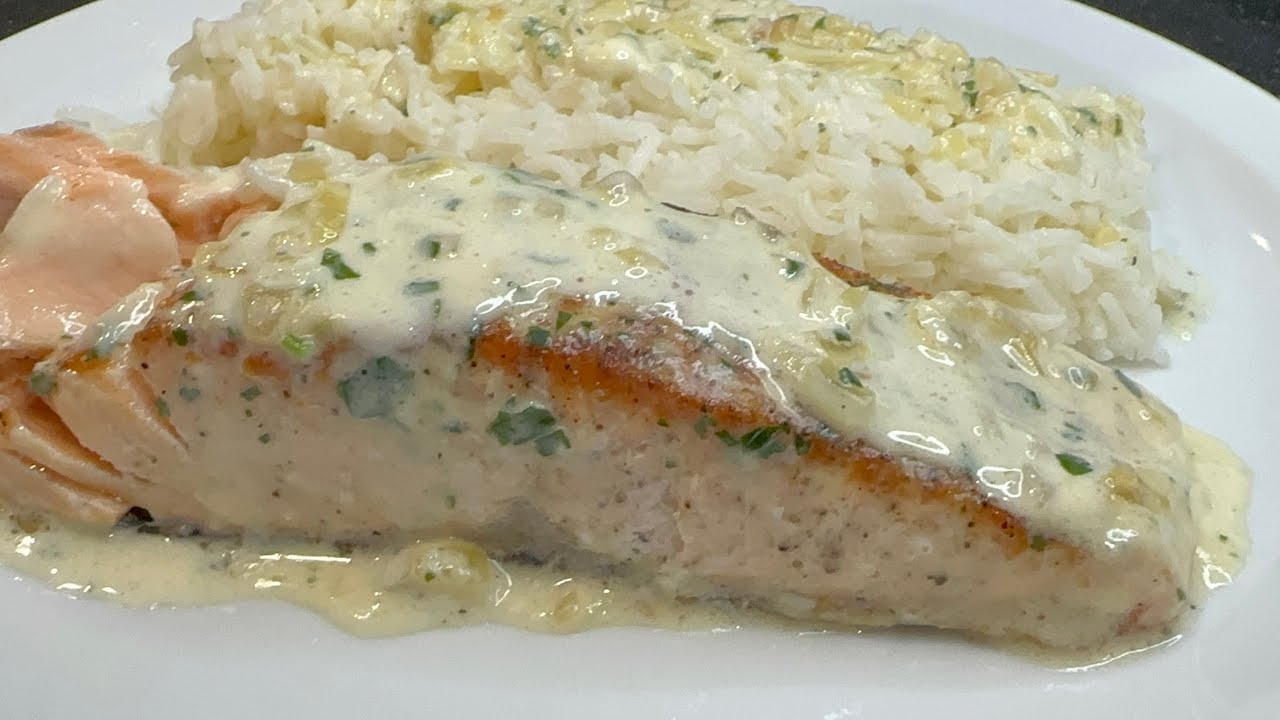 سمك السلمون و الأرز تيجي بنين بزاف