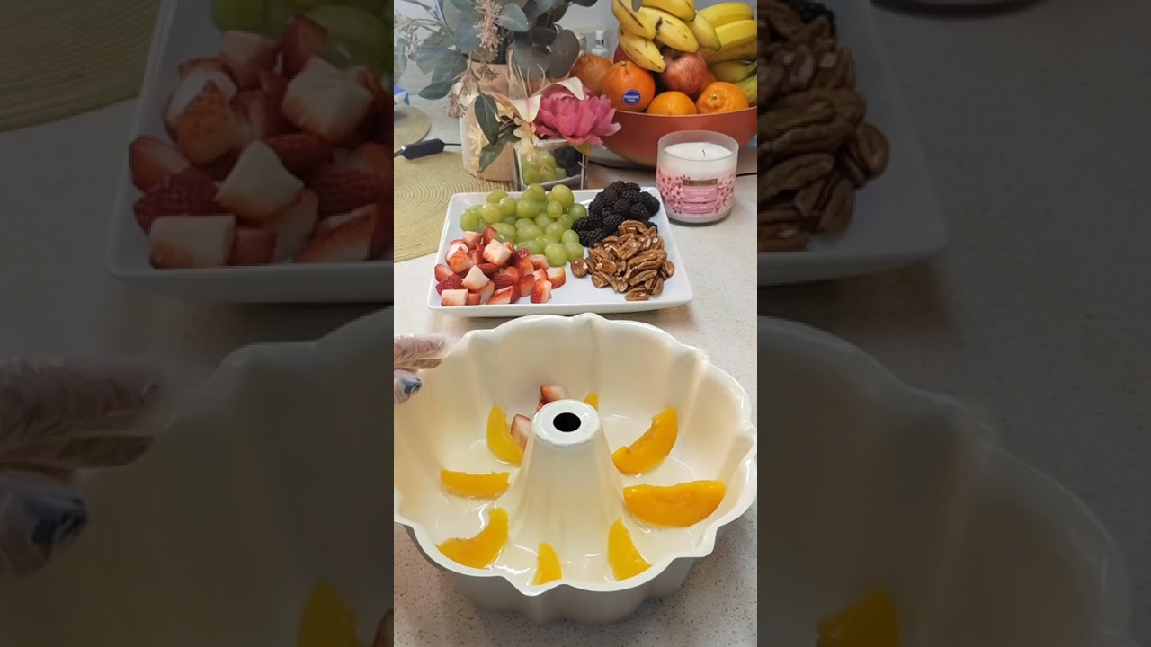 Gelatina sabor limón con frutas encapsuladas 