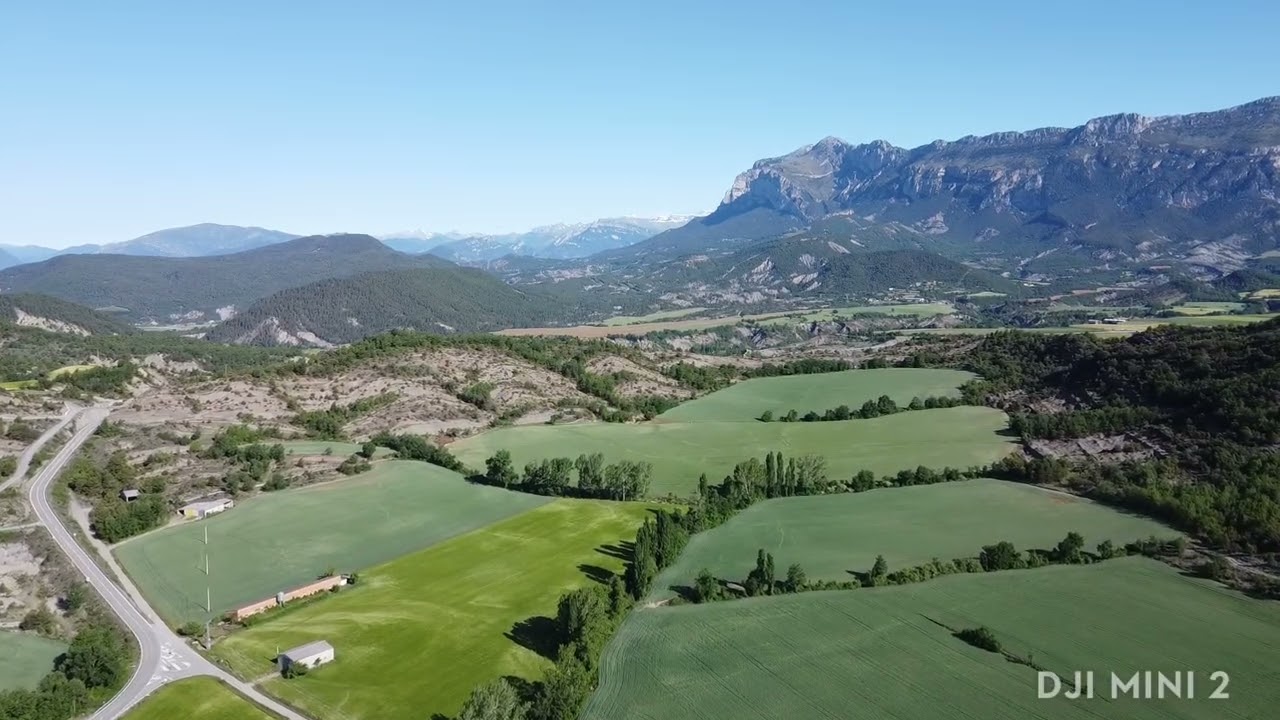 DJI MINI 2. DJI FLY 1.10.1 iOS. Ecocamping Rural Valle de La Fueva.