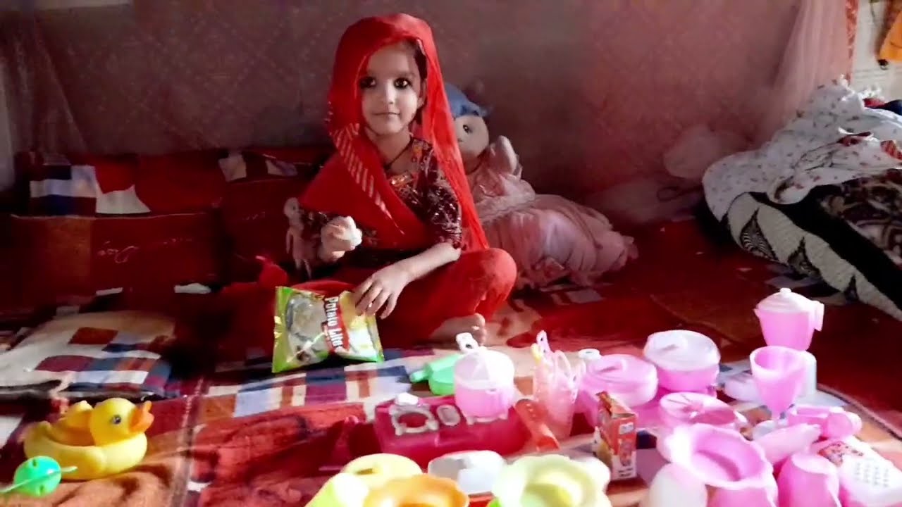 टिल्लू  गुुड्डा के चिप्स चोरी करके भागा 🏃 🤣Toys for kids 