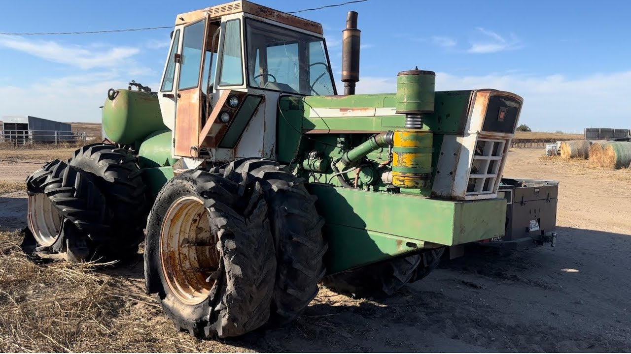 Stuck motor? Working on my abandoned Oliver 2655 4x4 w/ LP motor.