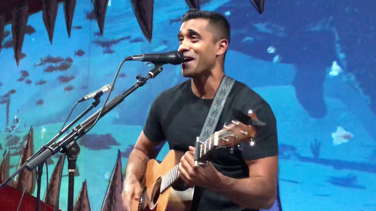 Dilan Jay - Easy Love (Live in Tampa, FL)