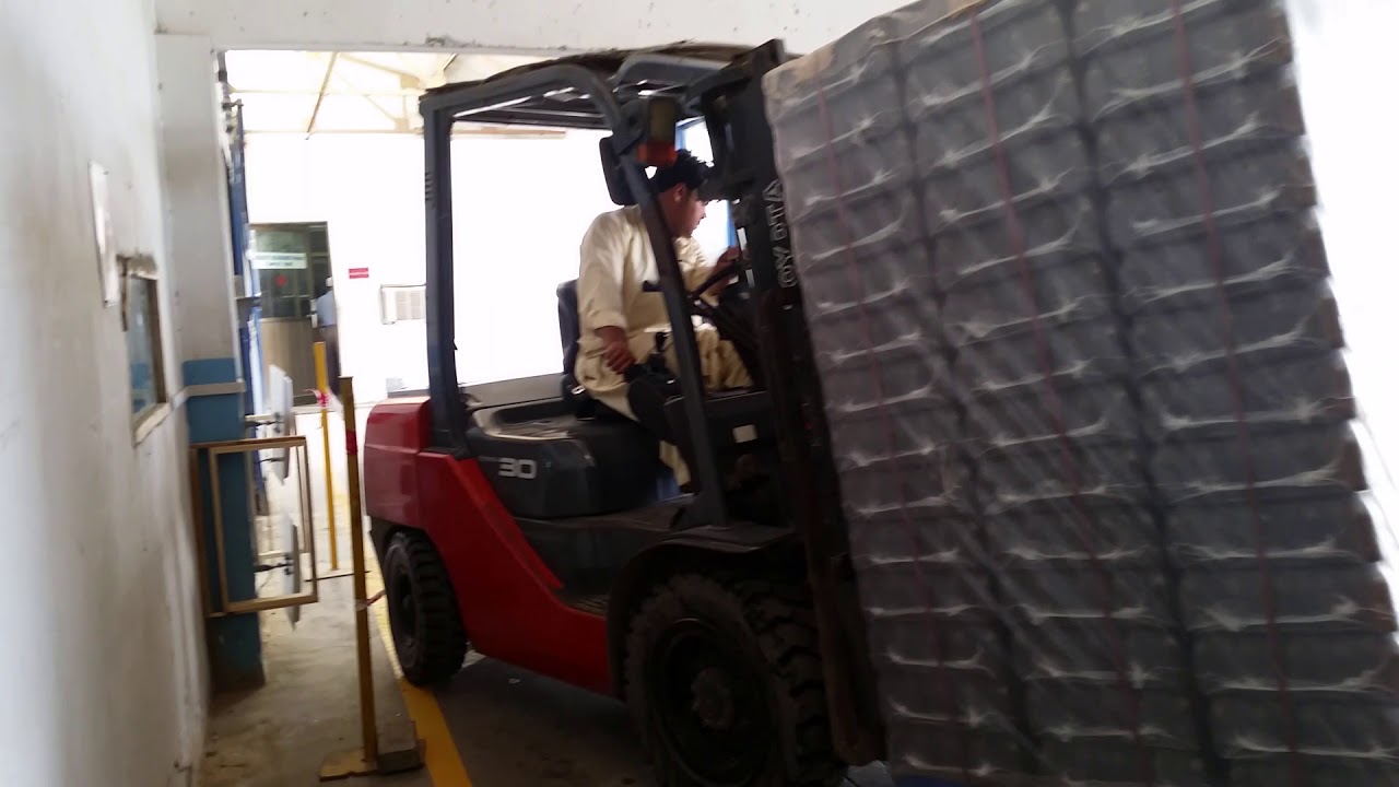 RFID Based Pallet Movement - RFID tags on Pallets