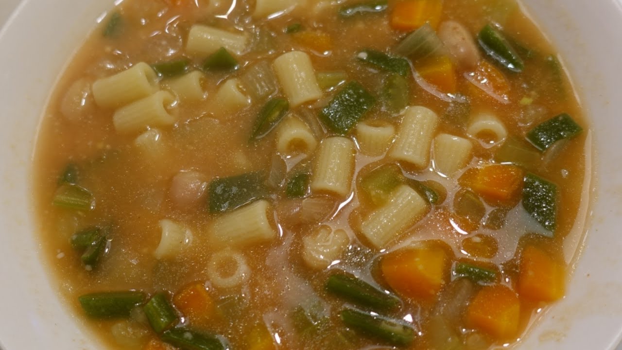 Minestrone di Maria Antonia - Verdure, pasta e tanto Parmigiano! Una Meraviglia di Gusto e Salute!