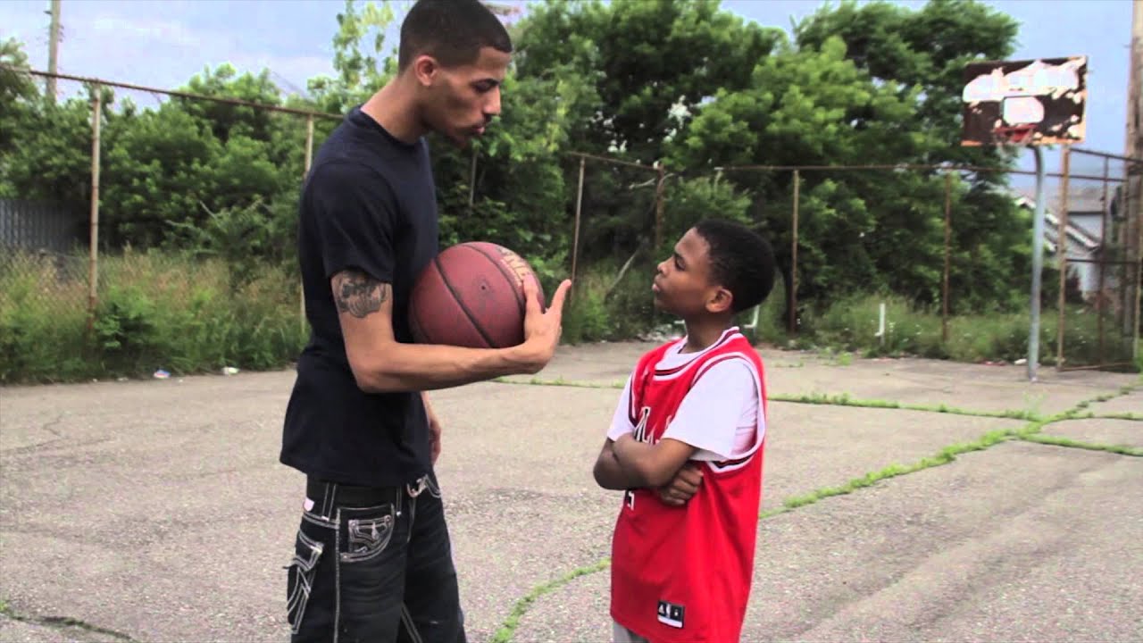 4shoMag.com: Dusty McFly - Ball (official video) Dir. By Joseph McFashion