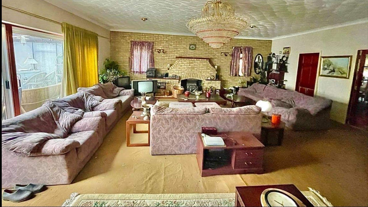 ABANDONED HIPPIE HOUSE-THE MOST AMAZING TIME CAPSULE IN THE UK
