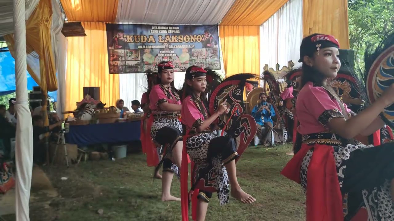 Kuda lumping karang Maja 