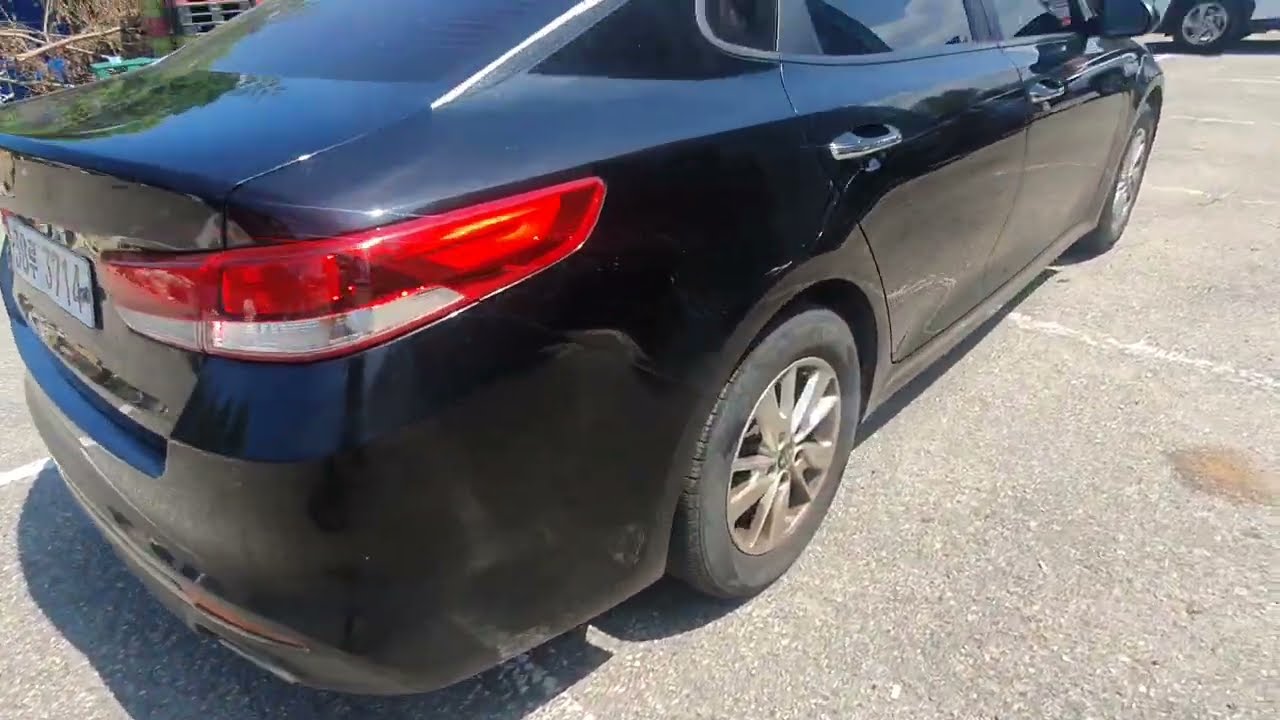 KIA 2016 K5 (optima) black.  2ND GEN. / L.P.G