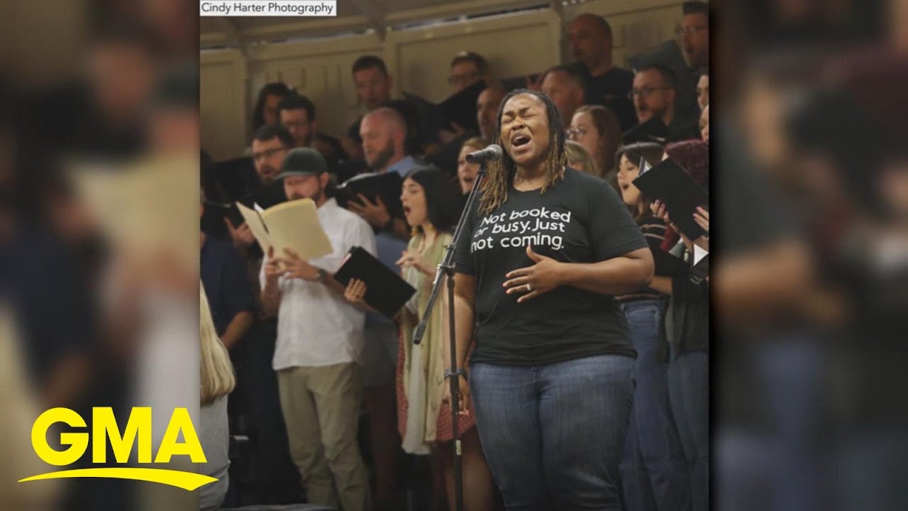 Former students reunite to give retiring chorus teacher a musical send-off l GMA