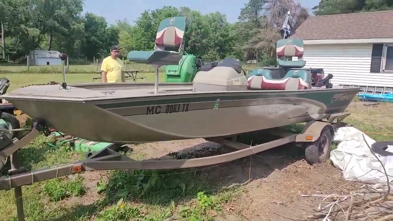 1999 Fisher Tracker Marine 17 Dominator &ndash; Ready for the Water!