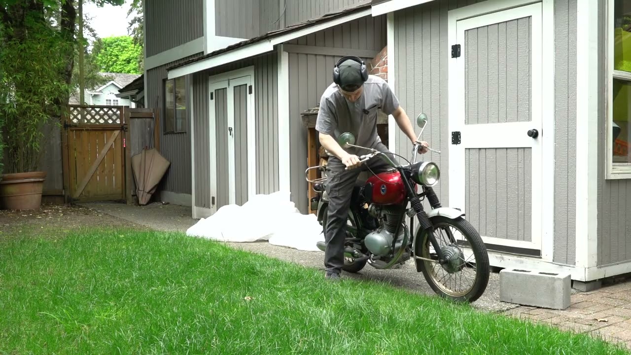 Barn find: 1967 Sears 106ss 106cc motorcycle!