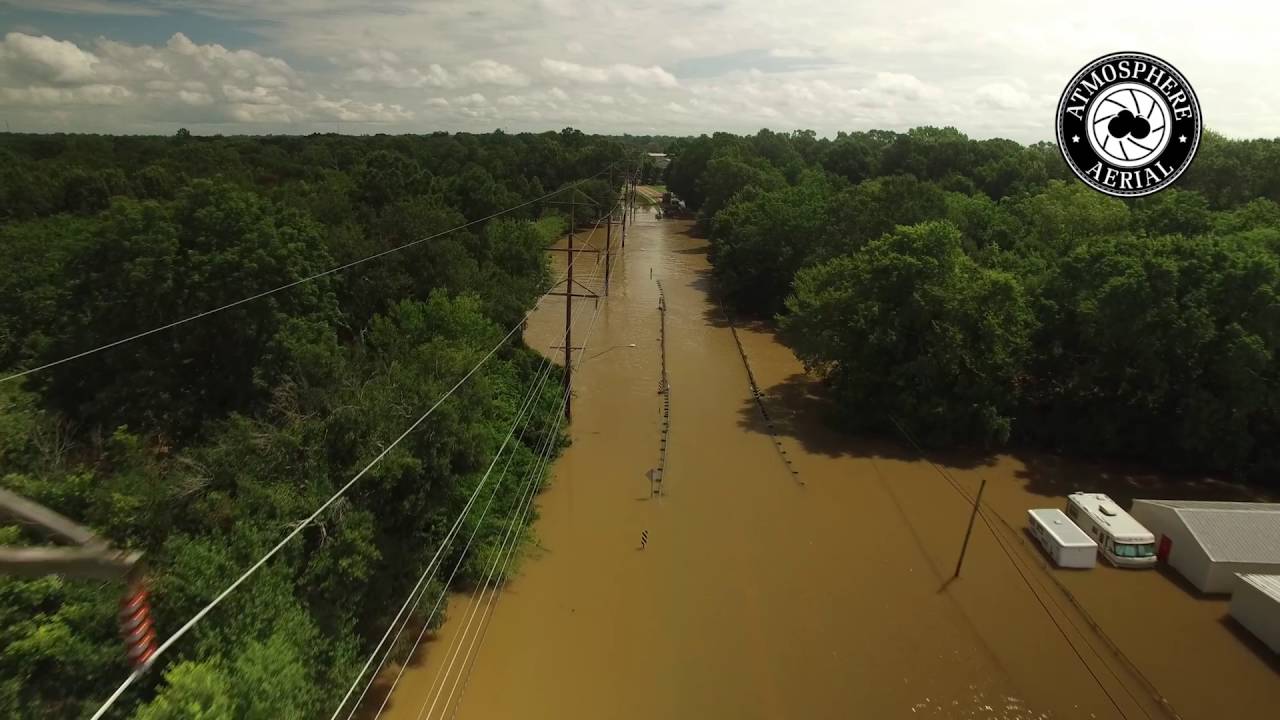 Louisiana Flood of 2016: Watch flooding on Old Hammond Highway