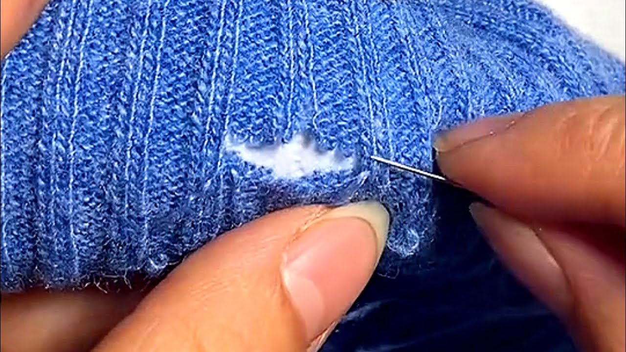How to perfectly repair a hole in a knitted sweater 
