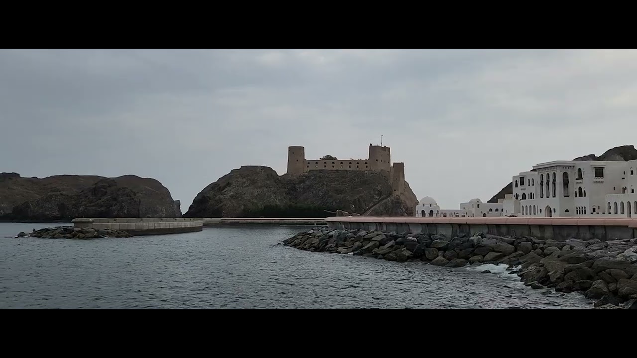 Portuguese Forts Jalali and Mirani Oman #culture #history #oman #portugu&ecirc;s #fortezza #blog #king