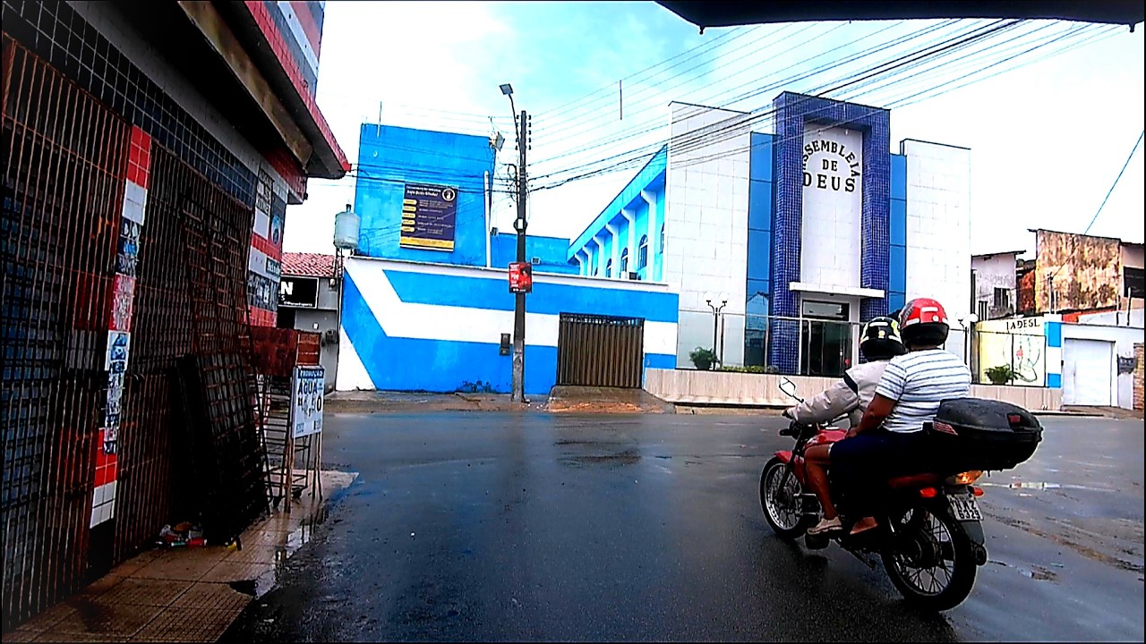 Exploring the Ivar Saldanha neighborhood in São Luís, Maranhão | Walking Brazil