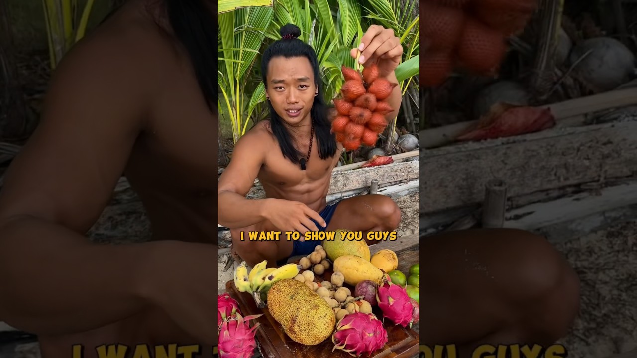 Here&rsquo;s how to eat the snake fruit 😋 #fruitlover #islandlife #fruit #snakefruit #salak