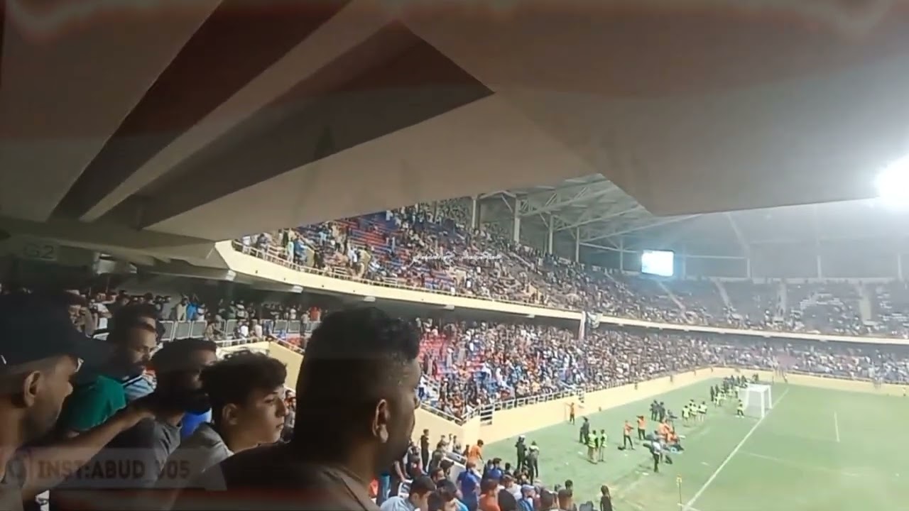 النجف على ملعبه الدولي وبحضور 30 الف متفرج يخسر من نادي كربلاء بهدفين دون مقابل حلو العراق بجمهوره