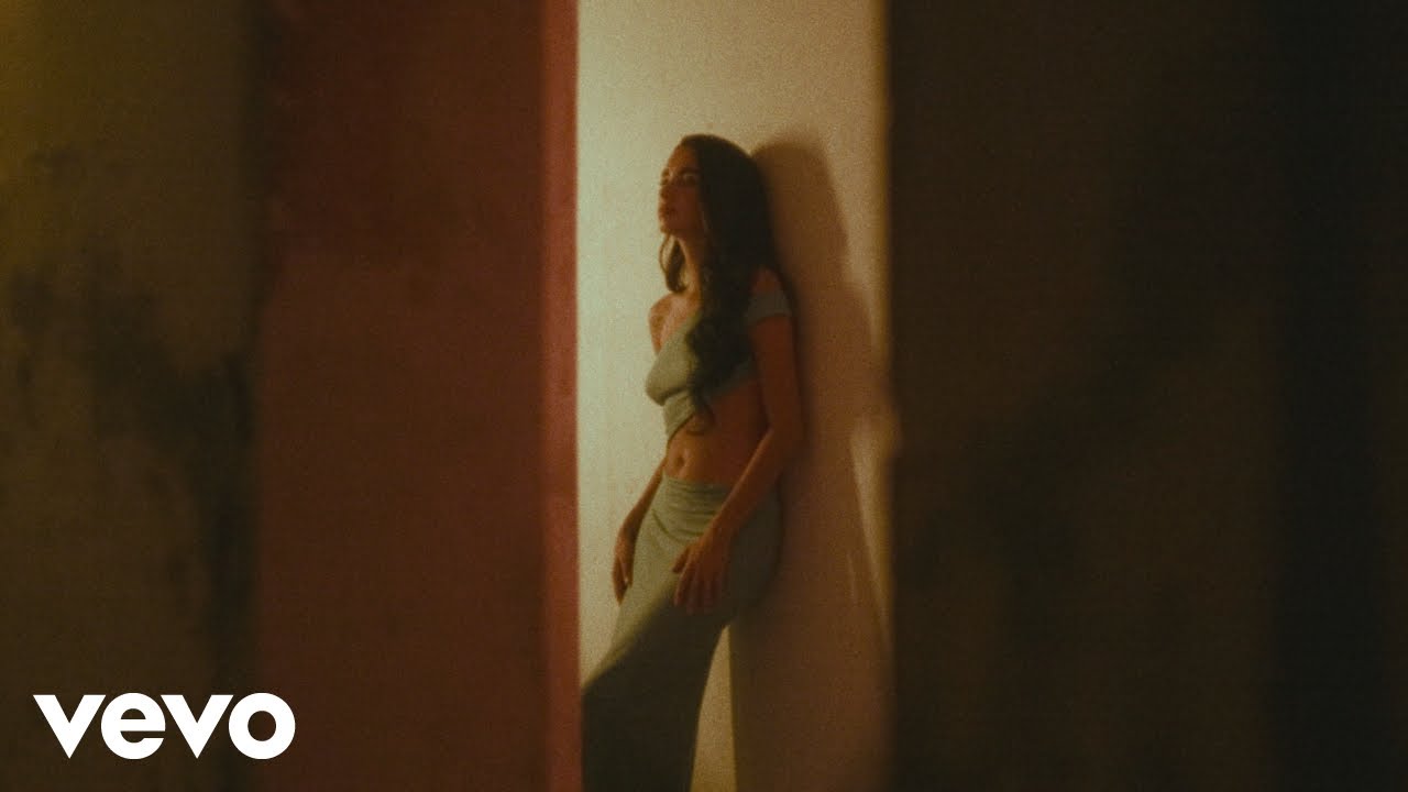Sofia Monroy - Abandono (Official Video)