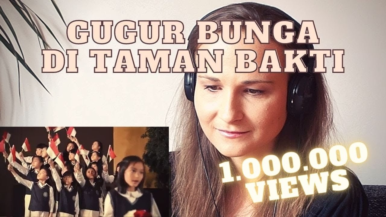 REAKSI: Bule Ceko mendengarkan lagu wajib nasional 