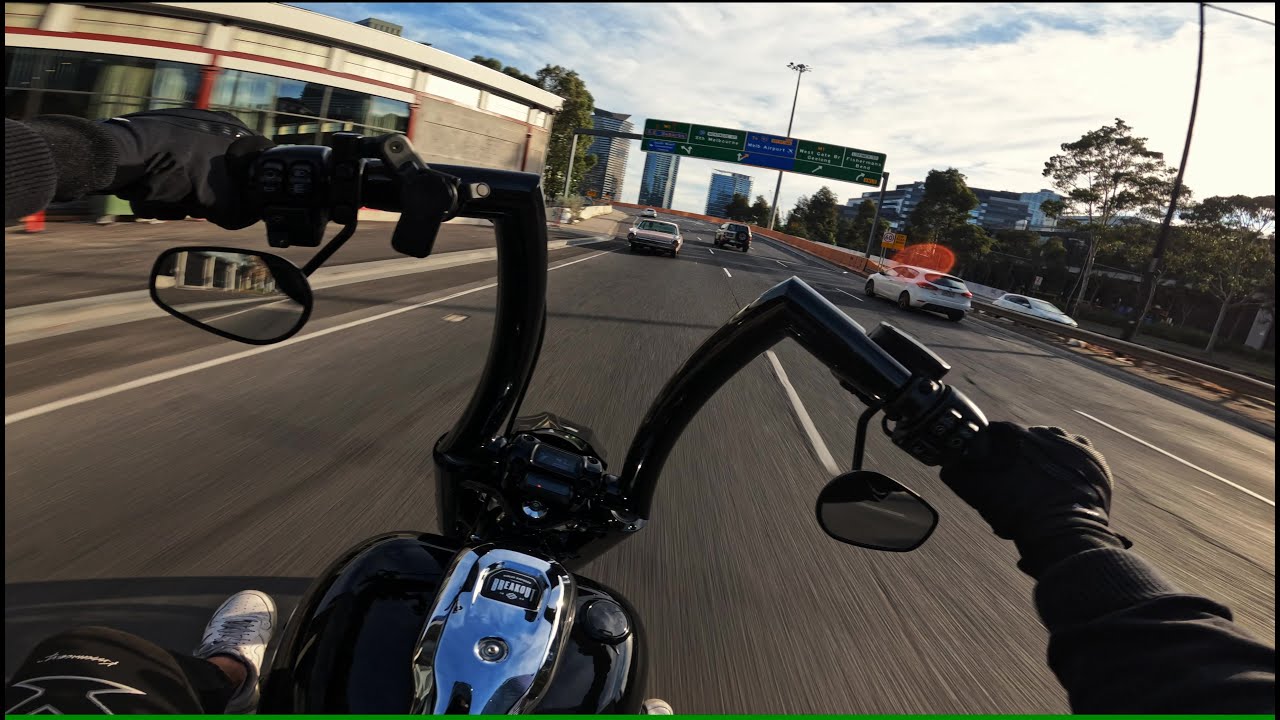 Harley-Davidson Breakout  |  Daily commute