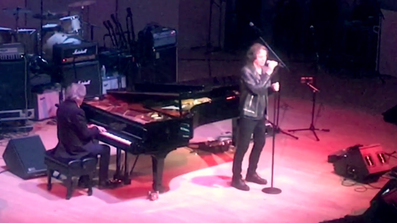 The Zombies perform Led Zeppelin's 